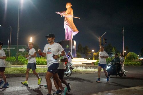 Race photo from PIK NITE RUN VIBES