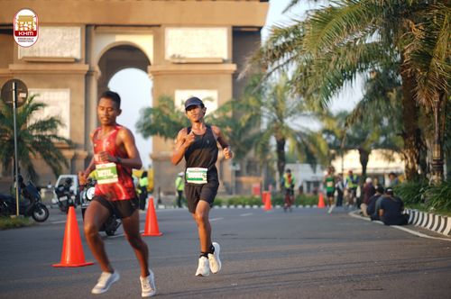 Race photo from Kediri Half Marathon 2024