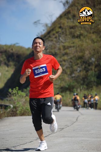 Race photo from Kelud Vertical Challenge 2024