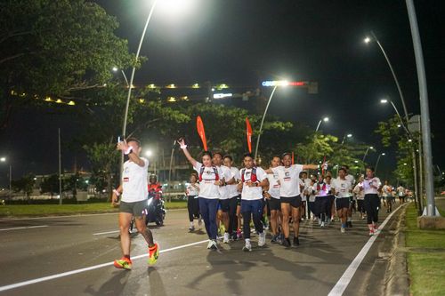 Race photo from PIK NITE RUN VIBES