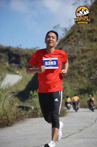 Race photo from Kelud Vertical Challenge 2024