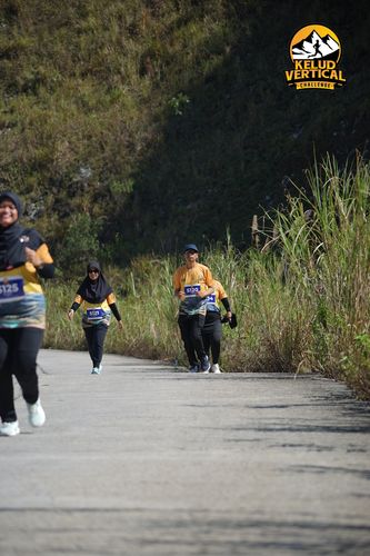 Race photo from Kelud Vertical Challenge 2024