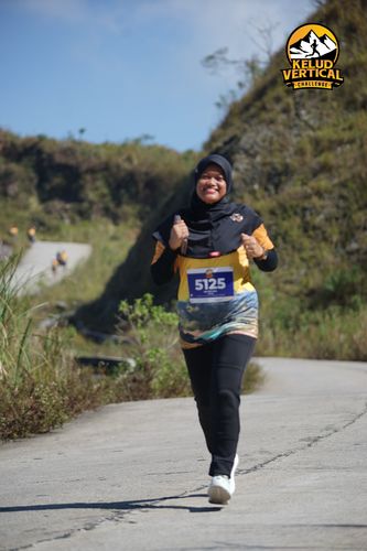 Race photo from Kelud Vertical Challenge 2024