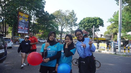 Race photo from Happy One Decade Unpad Runner