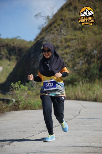 Race photo from Kelud Vertical Challenge 2024