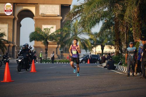 Race photo from Kediri Half Marathon 2024