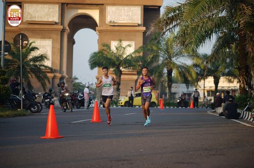 Race photo from Kediri Half Marathon 2024