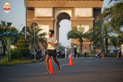 Race photo from Kediri Half Marathon 2024