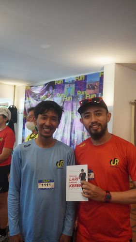 Race photo from Happy One Decade Unpad Runner
