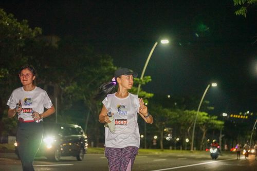 Race photo from PIK NITE RUN VIBES