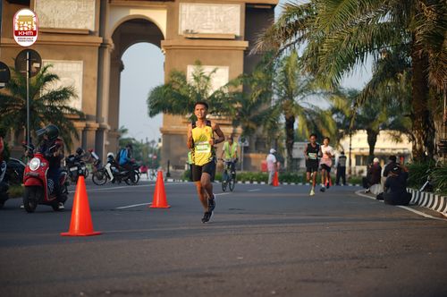 Race photo from Kediri Half Marathon 2024