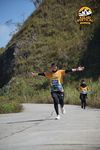Race photo from Kelud Vertical Challenge 2024