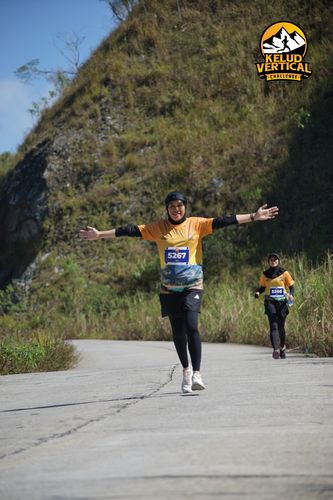 Race photo from Kelud Vertical Challenge 2024