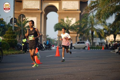 Race photo from Kediri Half Marathon 2024