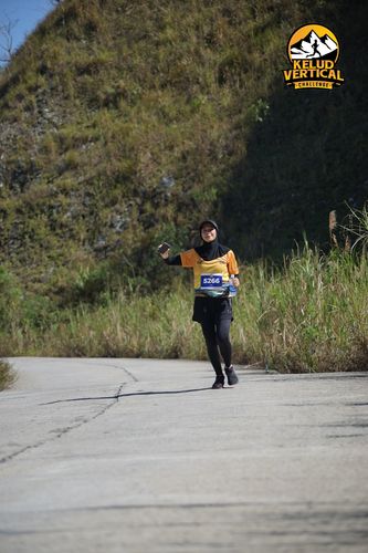 Race photo from Kelud Vertical Challenge 2024
