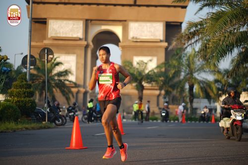 Race photo from Kediri Half Marathon 2024