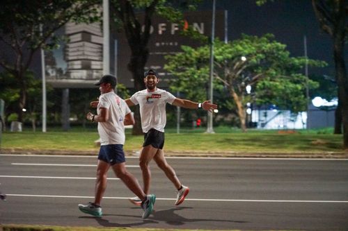 Race photo from PIK NITE RUN VIBES