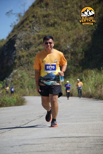 Race photo from Kelud Vertical Challenge 2024