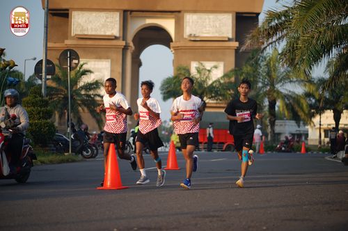 Race photo from Kediri Half Marathon 2024