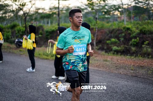 Race photo from Arutmin Borneo Run 2024