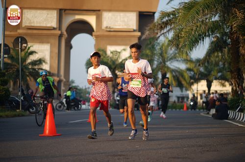 Race photo from Kediri Half Marathon 2024
