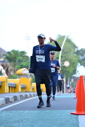 Race photo from KEMLU RUN 2025