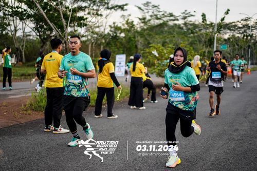 Race photo from Arutmin Borneo Run 2024