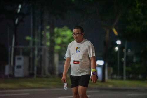 Race photo from PIK NITE RUN VIBES