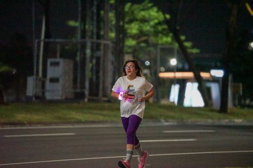 Race photo from PIK NITE RUN VIBES