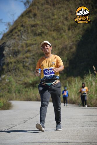 Race photo from Kelud Vertical Challenge 2024