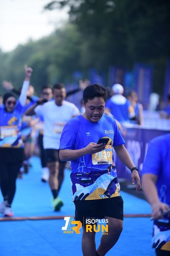 Race photo from Isoplus Run 2024 Surabaya