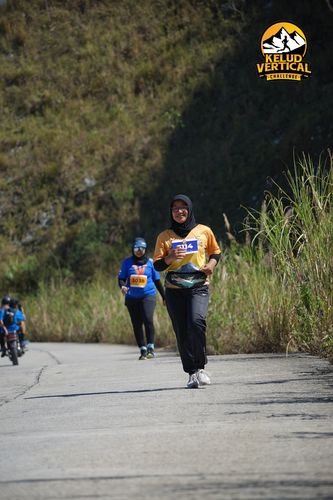 Race photo from Kelud Vertical Challenge 2024