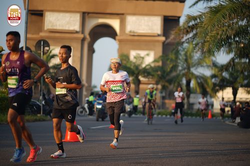 Race photo from Kediri Half Marathon 2024