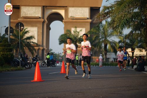 Race photo from Kediri Half Marathon 2024