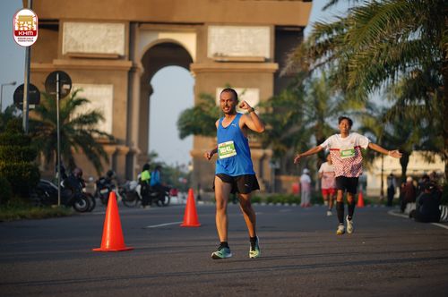 Race photo from Kediri Half Marathon 2024