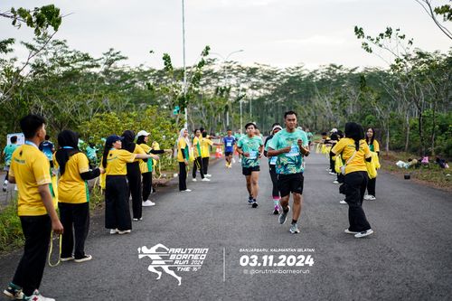 Race photo from Arutmin Borneo Run 2024