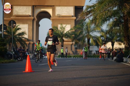 Race photo from Kediri Half Marathon 2024