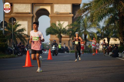 Race photo from Kediri Half Marathon 2024