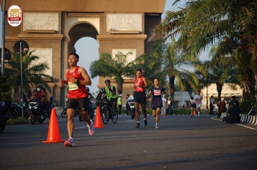 Race photo from Kediri Half Marathon 2024