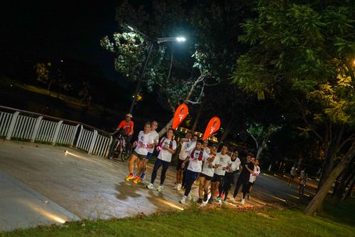 Race photo from PIK NITE RUN VIBES