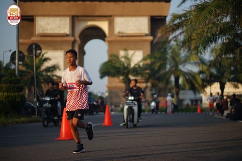 Race photo from Kediri Half Marathon 2024