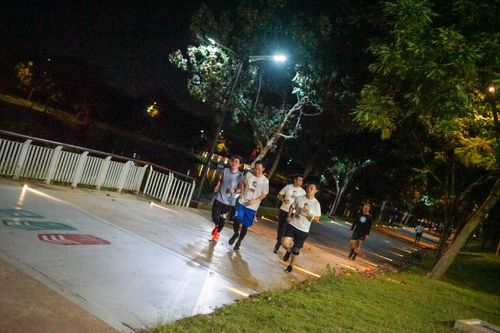 Race photo from PIK NITE RUN VIBES