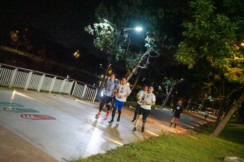 Race photo from PIK NITE RUN VIBES