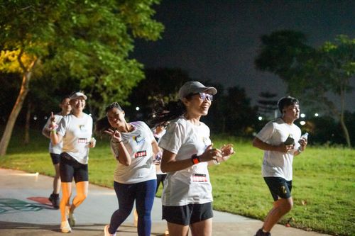 Race photo from PIK NITE RUN VIBES