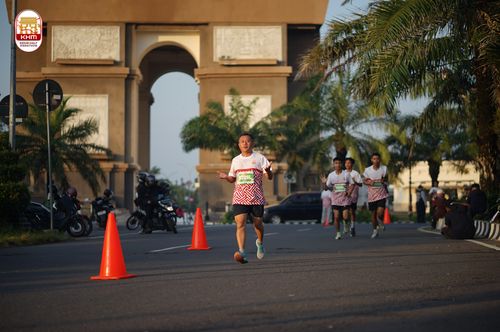 Race photo from Kediri Half Marathon 2024