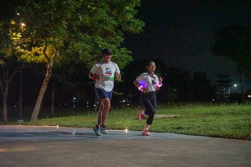 Race photo from PIK NITE RUN VIBES