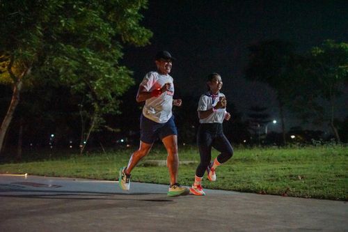 Race photo from PIK NITE RUN VIBES