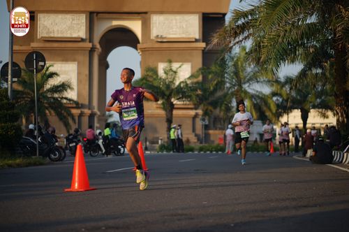 Race photo from Kediri Half Marathon 2024