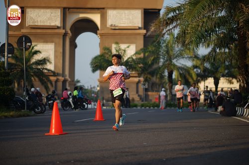 Race photo from Kediri Half Marathon 2024