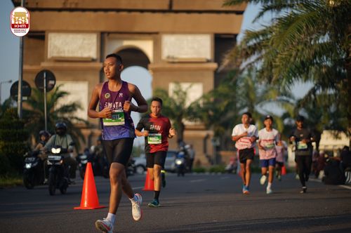 Race photo from Kediri Half Marathon 2024